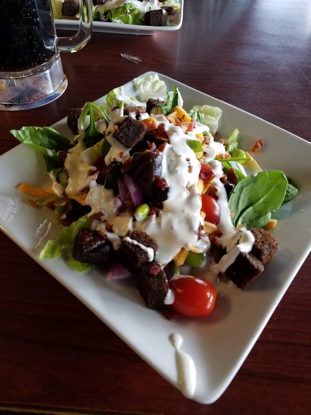 Ruby Tuesday | restaurant | 146 E 13th St, Oswego, NY 13126, USA | 3153431234 OR +1 315-343-1234