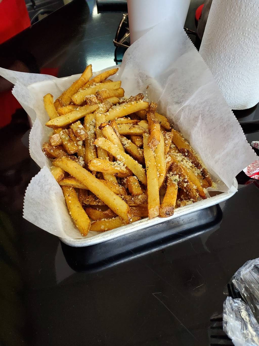 Wing Station Riverstone | restaurant | 4821 LJ Pkwy #80, Sugar Land, TX 77479, USA | 8329871343 OR +1 832-987-1343