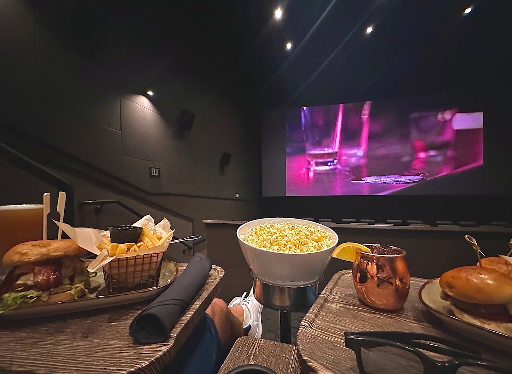 CMX CinéBistro Coastland | restaurant | 2000 9th St N, Naples, FL 34103, USA | 2393596174 OR +1 239-359-6174