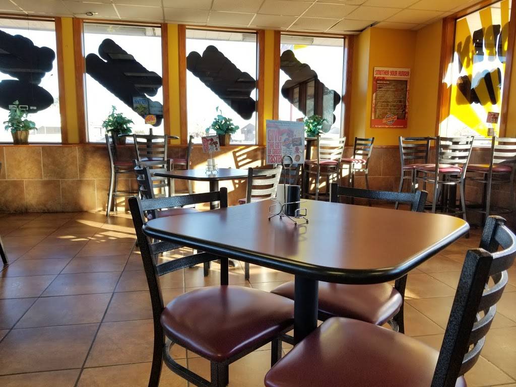 Twisters Burgers and Burritos | restaurant | 301 Coors Blvd NW, Albuquerque, NM 87121, USA | 5058392999 OR +1 505-839-2999