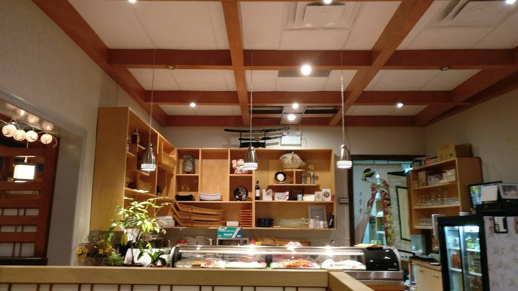 Oyaji Sushi | restaurant | 10341 Yonge St, Richmond Hill, ON L4C 3C1, Canada | 9052376272 OR +1 905-237-6272