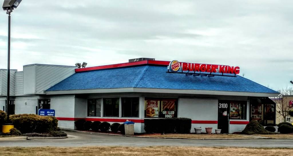 Burger King | restaurant | 3100 Gratiot Ave, Marysville, MI 48040, USA | 8103646390 OR +1 810-364-6390