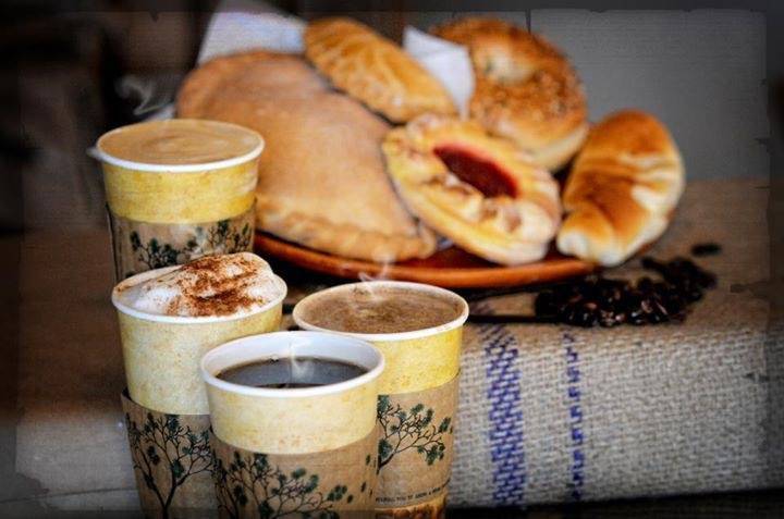 Gariola Coffee House | restaurant | 1881 N Mastick Way, Nogales, AZ 85621, USA | 5207611444 OR +1 520-761-1444