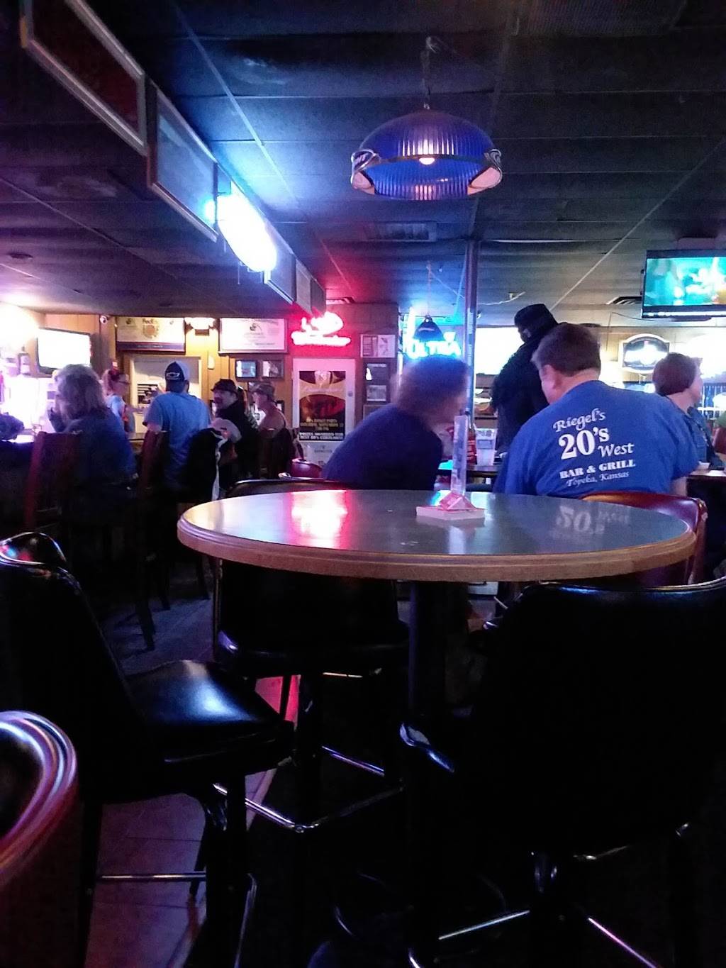 Riegels 20s West | restaurant | 901 SW Fairlawn Rd #101, Topeka, KS 66606, USA | 7852739665 OR +1 785-273-9665