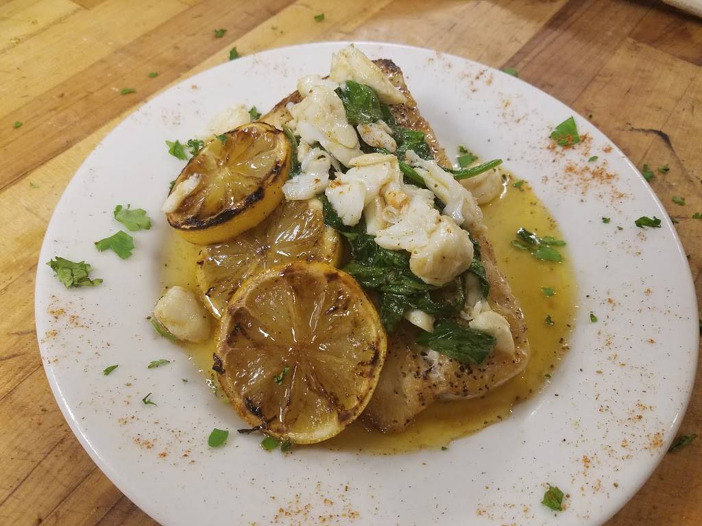 Hen House Restaurant | restaurant | 18072 National Pike, Frostburg, MD 21532, USA | 3016895001 OR +1 301-689-5001