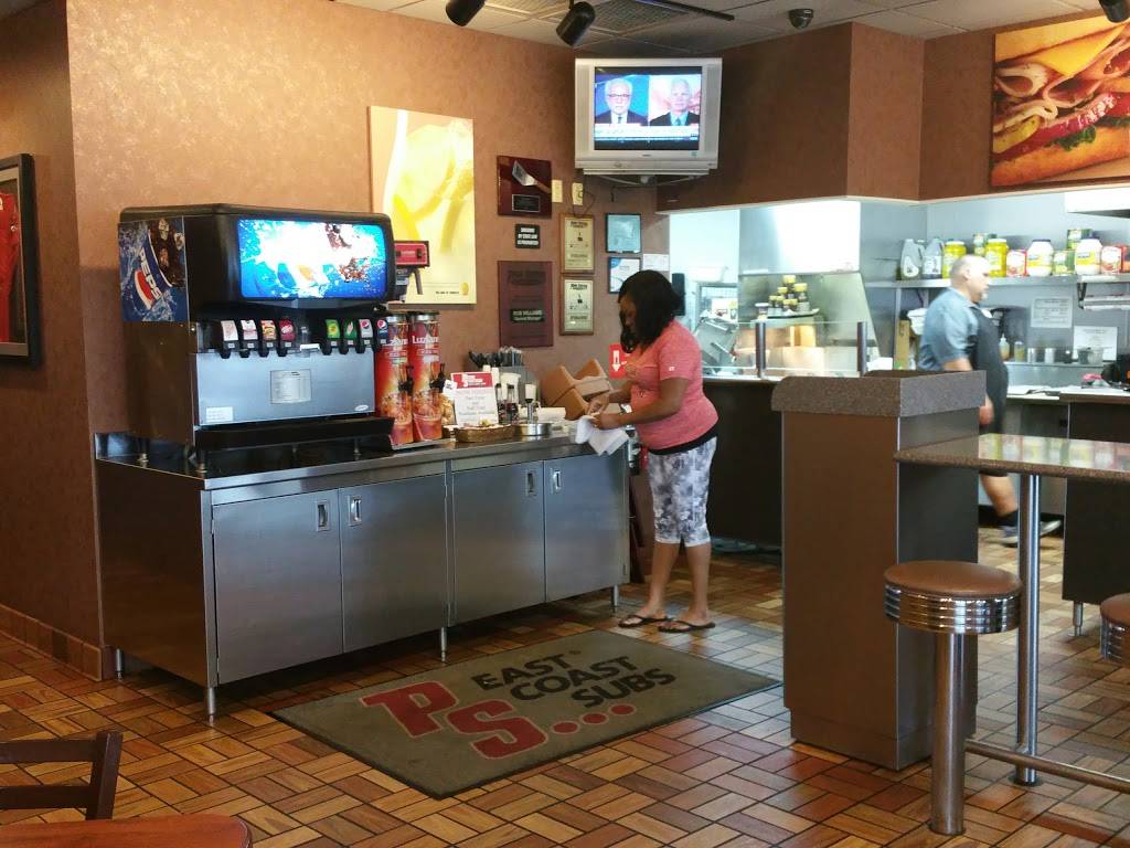 Penn Station East Coast Subs | meal takeaway | 3313 N Everbrook Ln #5271, Muncie, IN 47304, USA | 7652847366 OR +1 765-284-7366