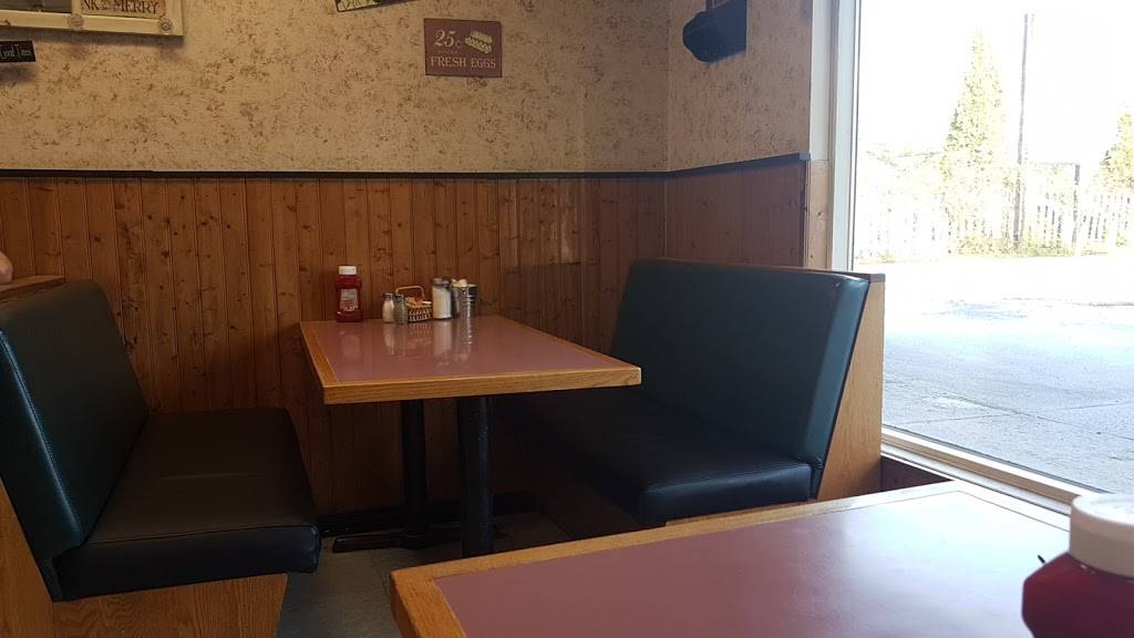 Tammys Country Kitchen | restaurant | 300 Dundas St W, Napanee, ON K7R 2B4, Canada | 6133541740 OR +1 613-354-1740