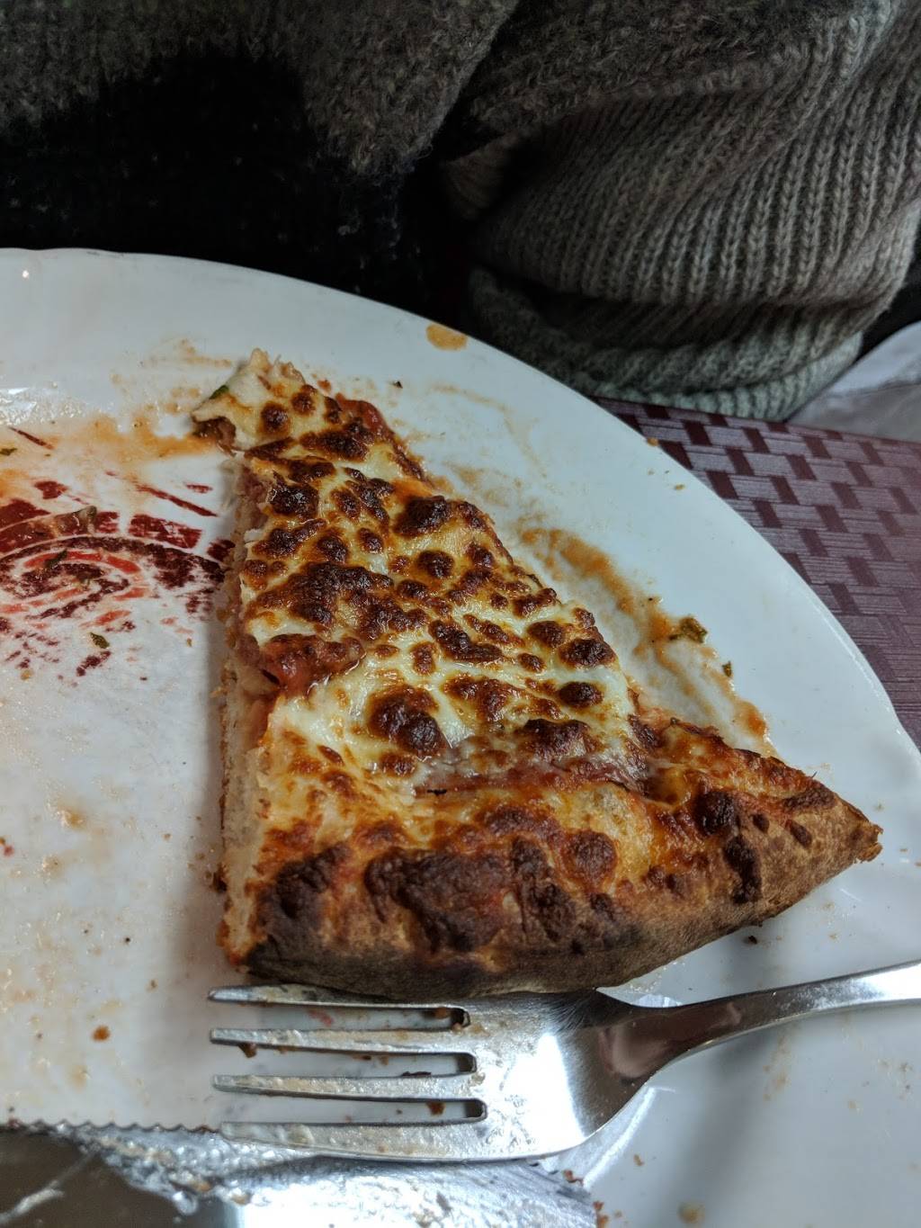 Jumelles Pizza | restaurant | 833 Avenue Myrand, Québec, QC G1V 2V8, Canada | 4186825005 OR +1 418-682-5005