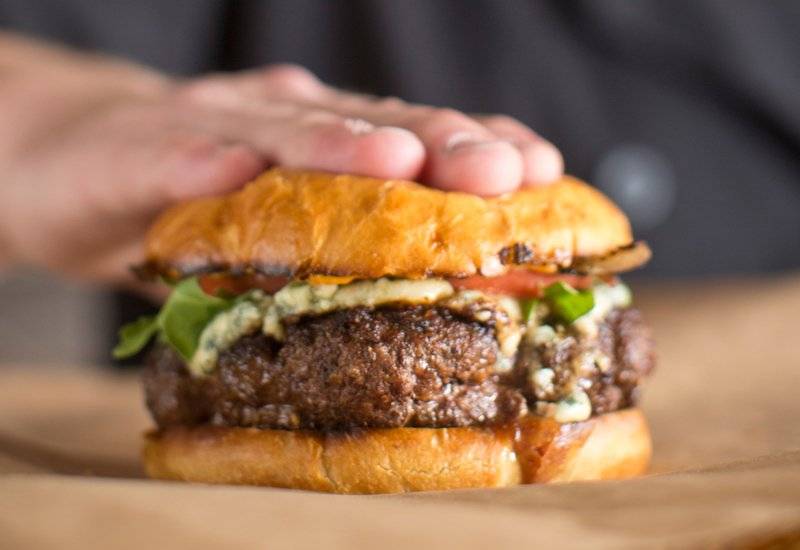 The Surf Restaurant | restaurant | 3199 S Fletcher Ave, Fernandina Beach, FL 32034, USA | 9043216191 OR +1 904-321-6191