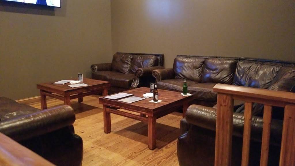 Griffs Restaurant & Sports | restaurant | 509 High St, Portsmouth, VA 23704, USA | 7576063990 OR +1 757-606-3990