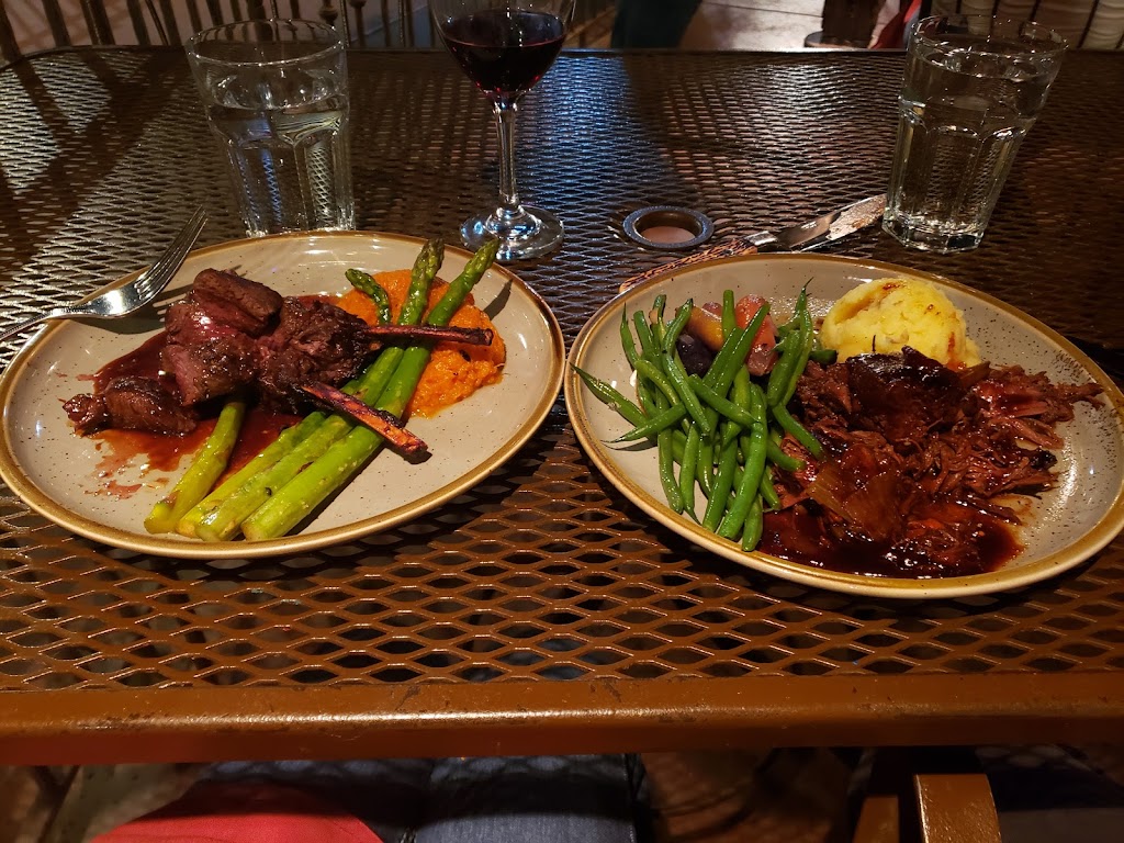 Cowboy Club Grille & Spirits | restaurant | 241 N State Rte 89A, Sedona, AZ 86336, USA | 9282824200 OR +1 928-282-4200