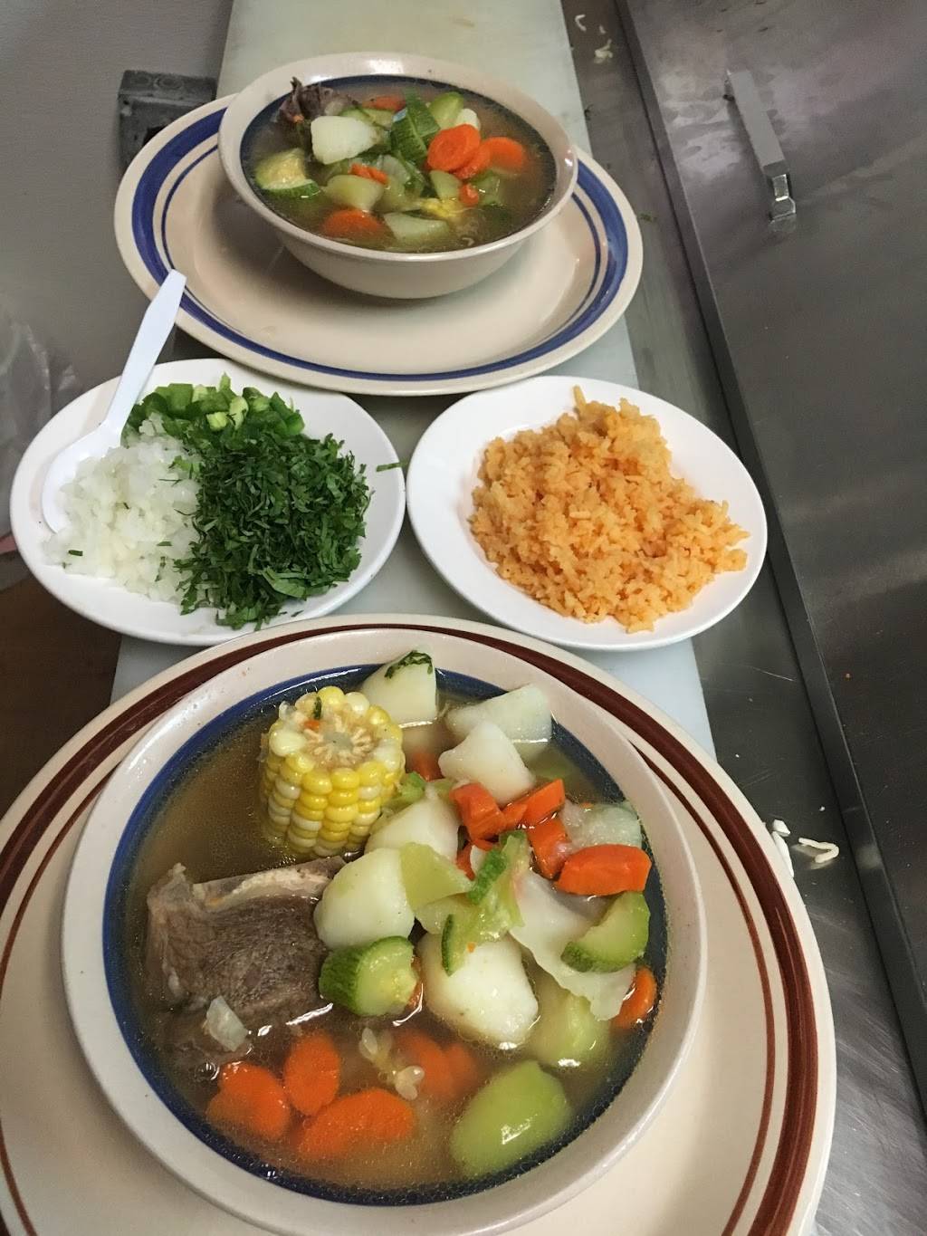 Taqueria Maravatio | restaurant | 1100 Chicago Dr SW, Wyoming, MI 49509, USA | 6164759088 OR +1 616-475-9088