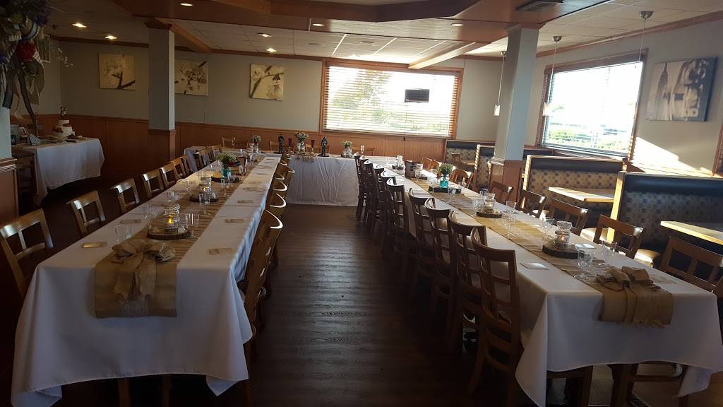 Carlock Family Restaurant | restaurant | 304 E Washington Rd, Carlock, IL 61725, USA | 3093764018 OR +1 309-376-4018