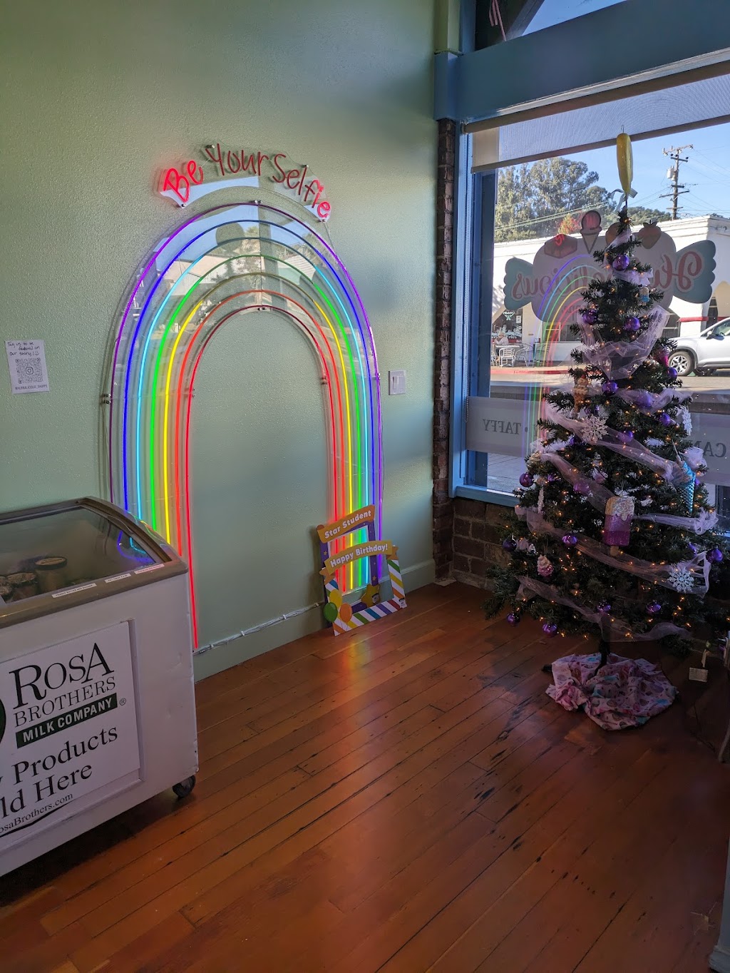 Hubbalicious Sweet Shoppe | restaurant | 110 E Branch St, Arroyo Grande, CA 93420, USA | 8057108881 OR +1 805-710-8881