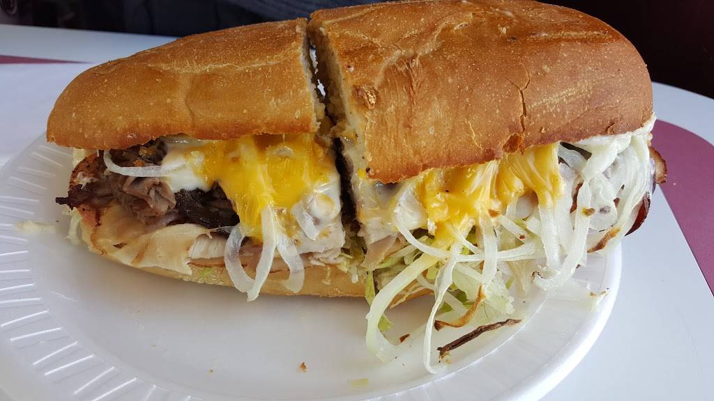 Stewies | restaurant | 804 Lake St S, Forest Lake, MN 55025, USA | 6514645889 OR +1 651-464-5889