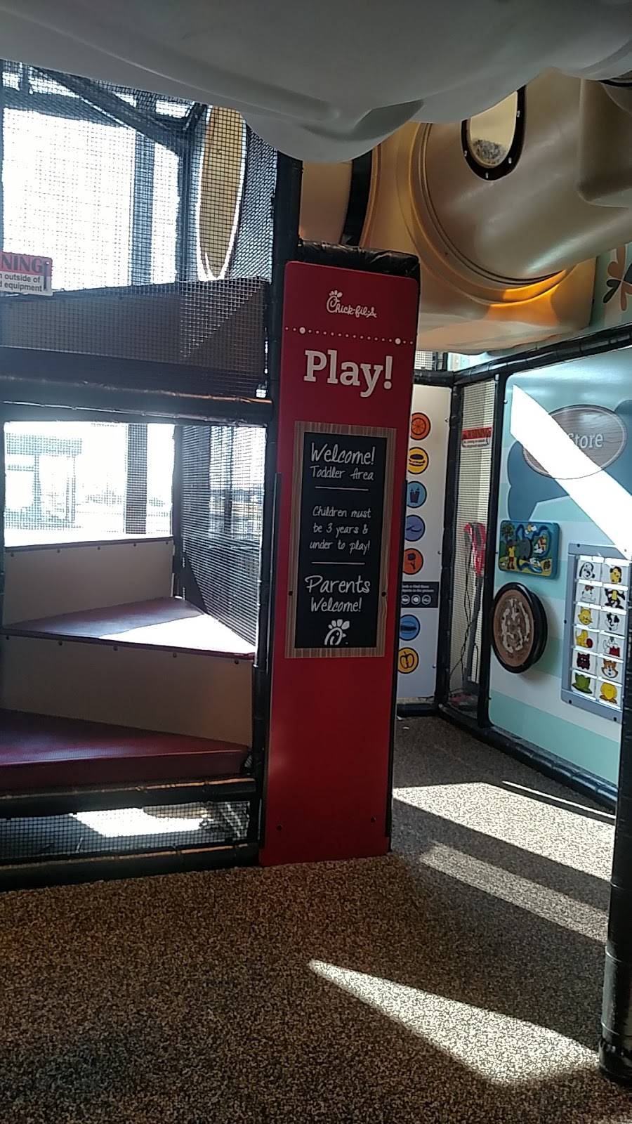 Chick-fil-A | restaurant | 2245 S 9th St, Salina, KS 67401, USA | 7858208007 OR +1 785-820-8007