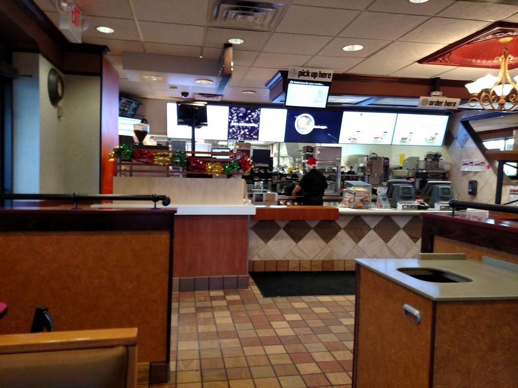 McDonalds | cafe | 111 E Tyranena Park Rd, Lake Mills, WI 53551, USA | 9206483464 OR +1 920-648-3464