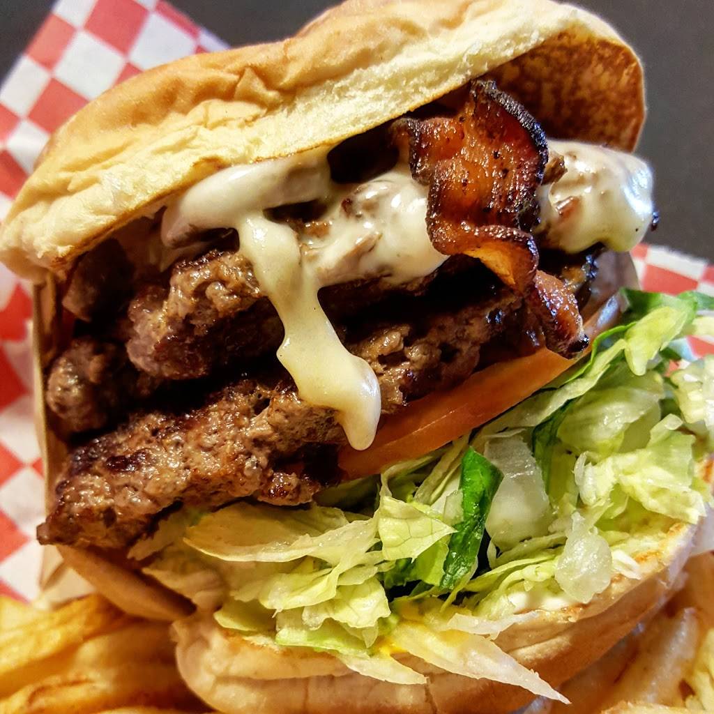 Peters Gourmade Grill | restaurant | 14311 Newport Ave, Tustin, CA 92780, USA | 7148322099 OR +1 714-832-2099