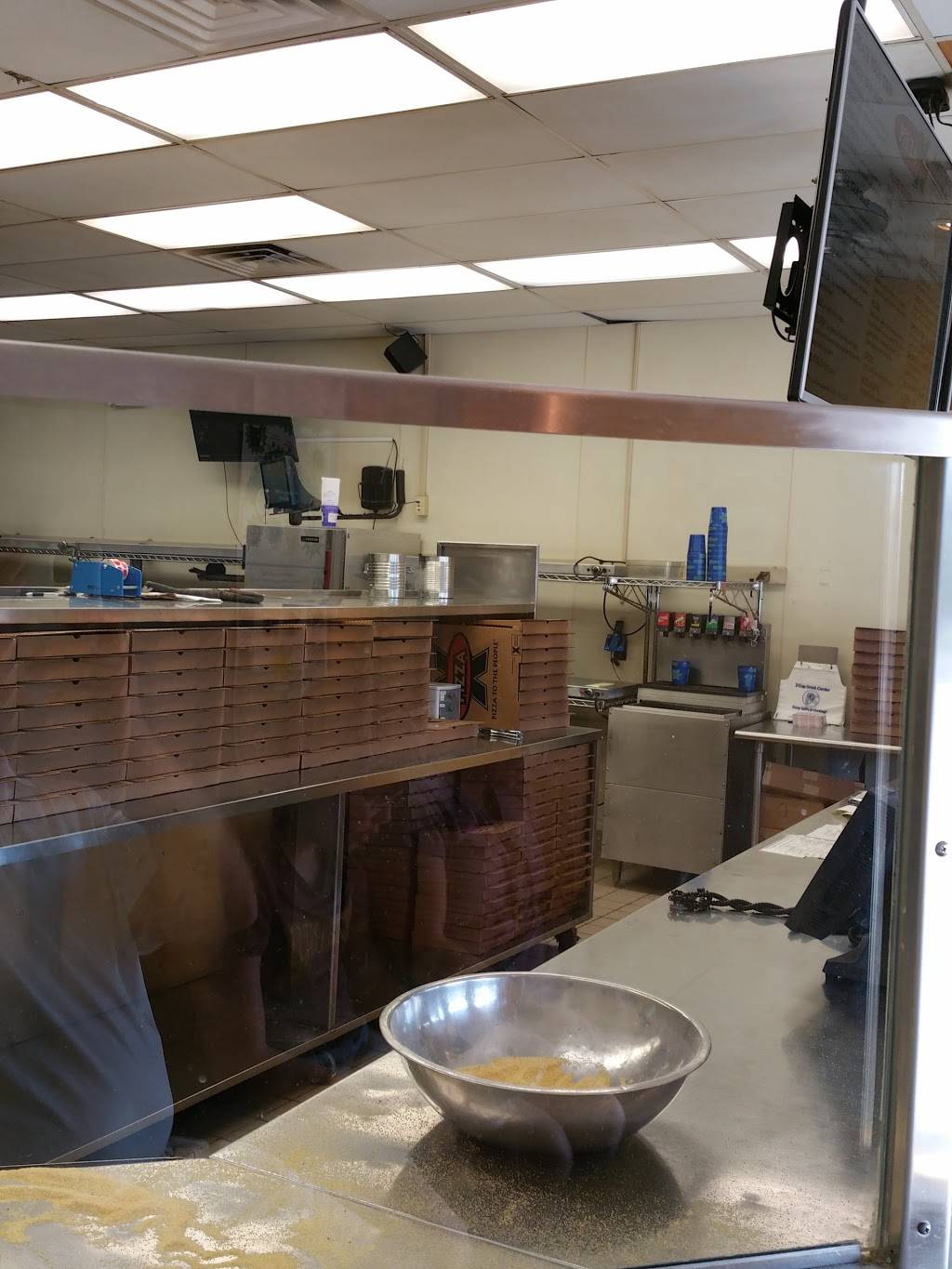 Pizza X Campus | restaurant | 1791 E 10th St, Bloomington, IN 47408, USA | 8123397737 OR +1 812-339-7737