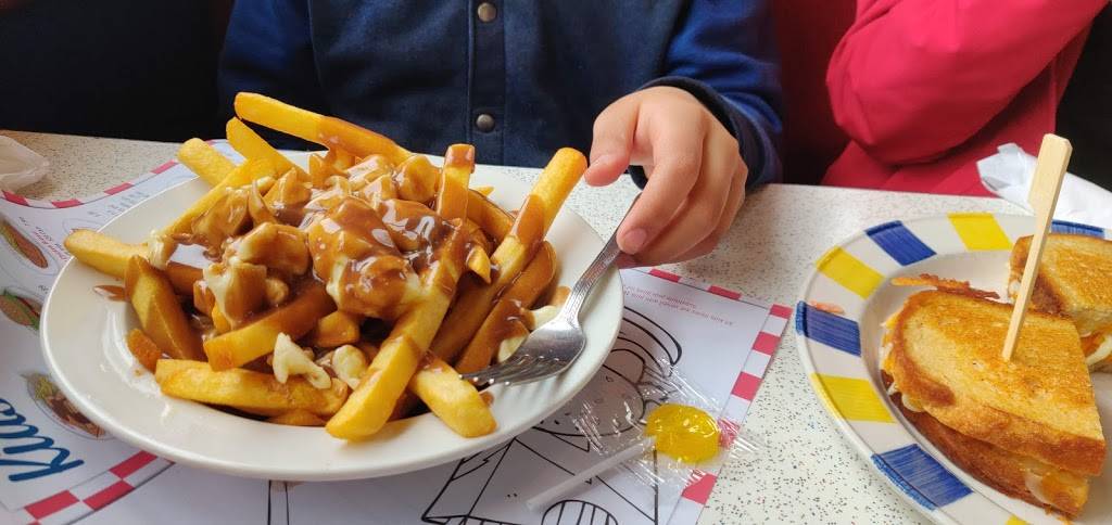 Wimpys Diner | restaurant | 461 Park Rd S, Oshawa, ON L1J 1T8, Canada | 9054327222 OR +1 905-432-7222