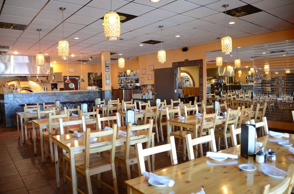 Sals Famous Pizzeria Inc. | restaurant | 1028 E Main St, Brownsburg, IN 46112, USA | 3178588700 OR +1 317-858-8700