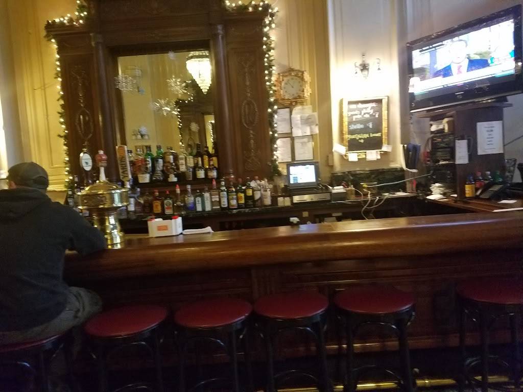 Cavanaughs Restaurant | restaurant | 703 N Market St, Wilmington, DE 19801, USA | 3026564067 OR +1 302-656-4067