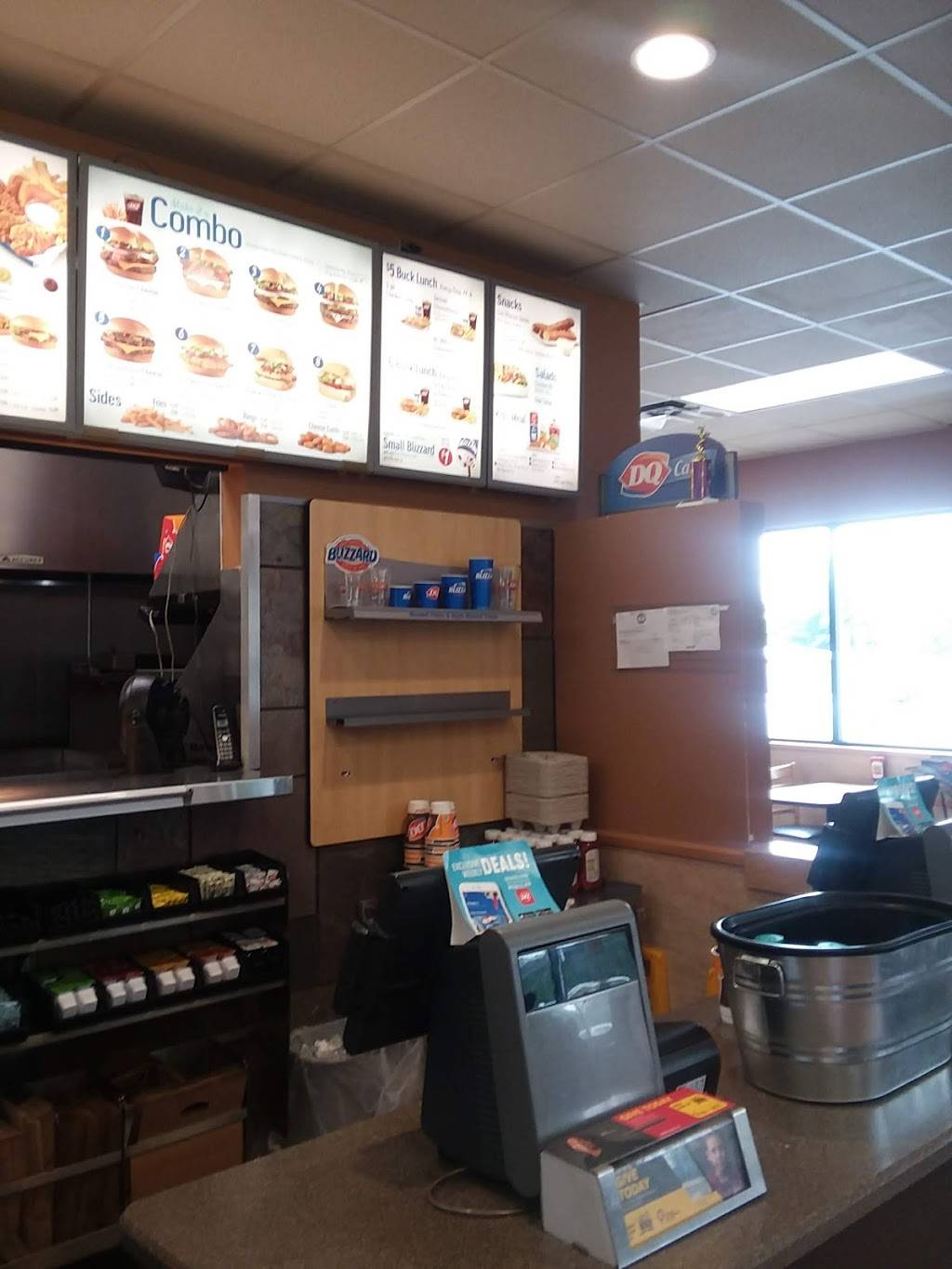 Dairy Queen Grill & Chill | restaurant | 405 S Mulberry St, Elizabethtown, KY 42701, USA | 2707655310 OR +1 270-765-5310