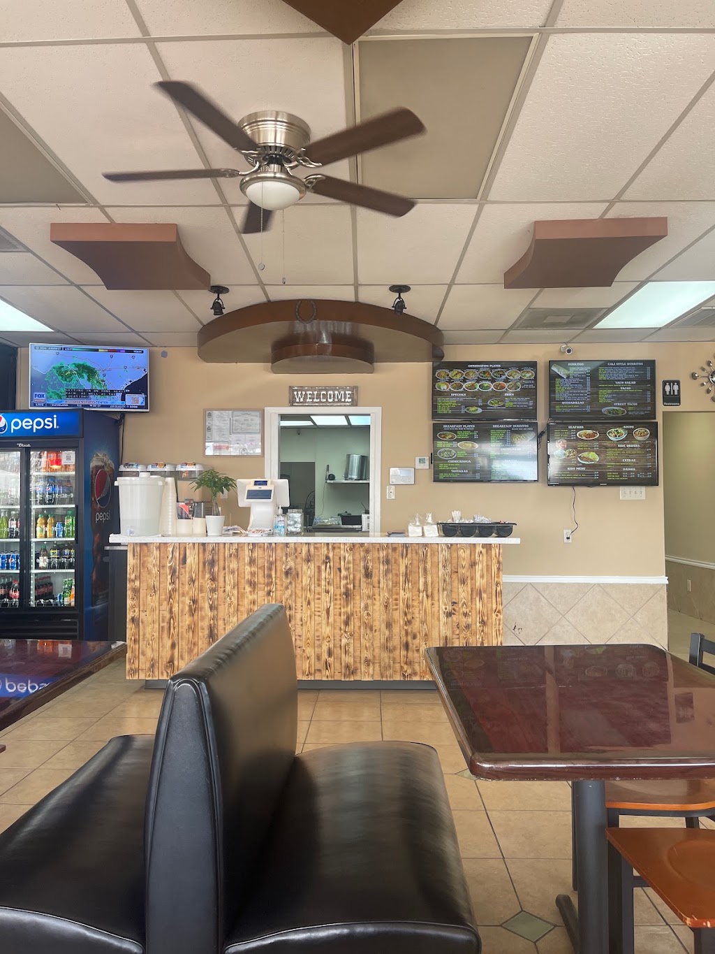 Vaquero’s Mexican Fast Food | restaurant | 6700 Denton Hwy, Watauga, TX 76148, USA | 8174793258 OR +1 817-479-3258