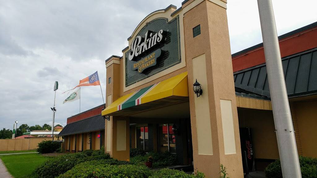 Perkins Restaurant & Bakery | restaurant | 3A Gateway Blvd S, Savannah, GA 31419, USA | 9129610424 OR +1 912-961-0424