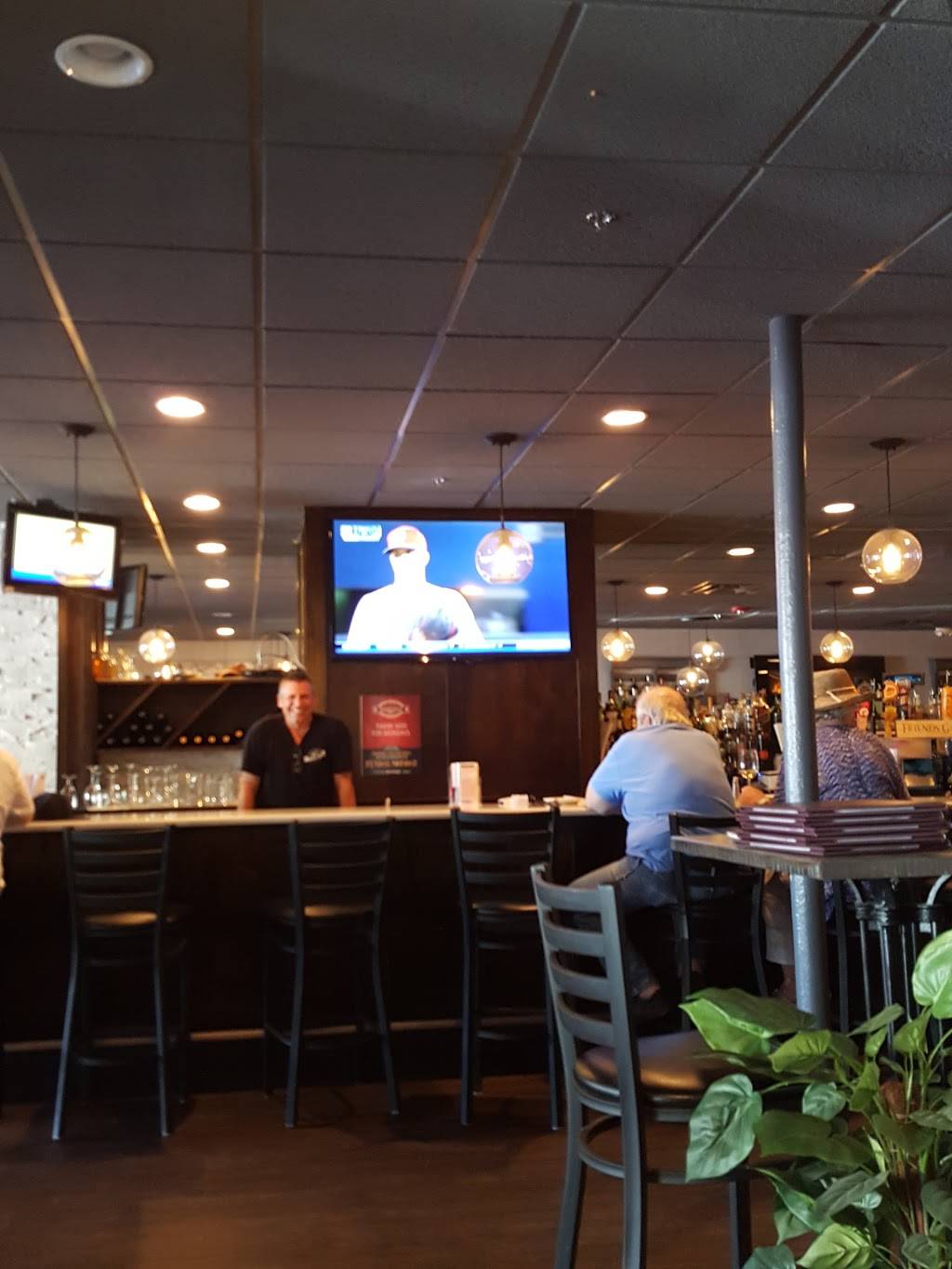 Martinis Bar & Grill | restaurant | 50 Court St, Plymouth, MA 02360, USA | 7747739782 OR +1 774-773-9782