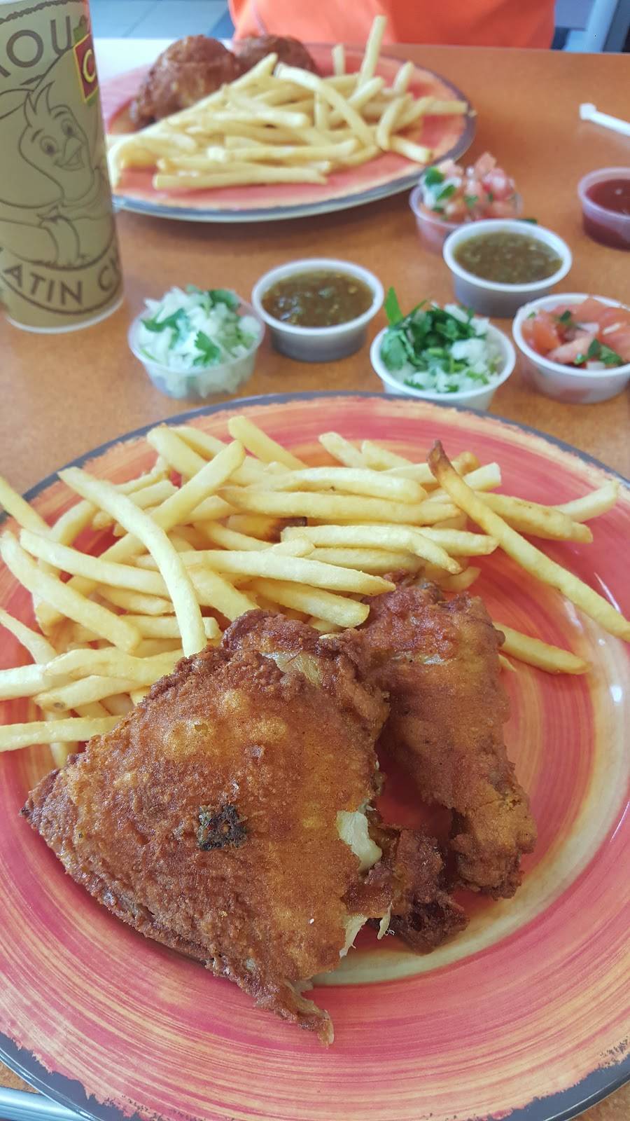 Pollo Campero | restaurant | 1572 S Robert St, West St Paul, MN 55118, USA | 6513062091 OR +1 651-306-2091