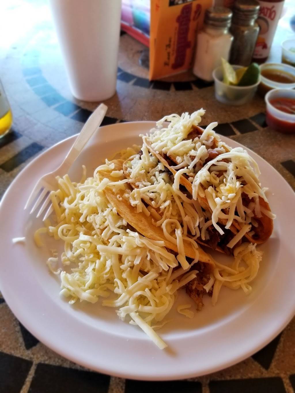 Mid-Town Taqueria | restaurant | 3754 J St, Sacramento, CA 95814, USA | 9164527551 OR +1 916-452-7551