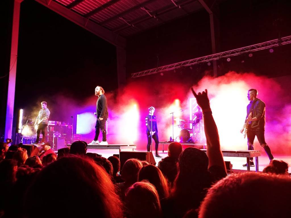 Wave | restaurant | 650 E 2nd St N, Wichita, KS 67202, USA | 3162605141 OR +1 316-260-5141