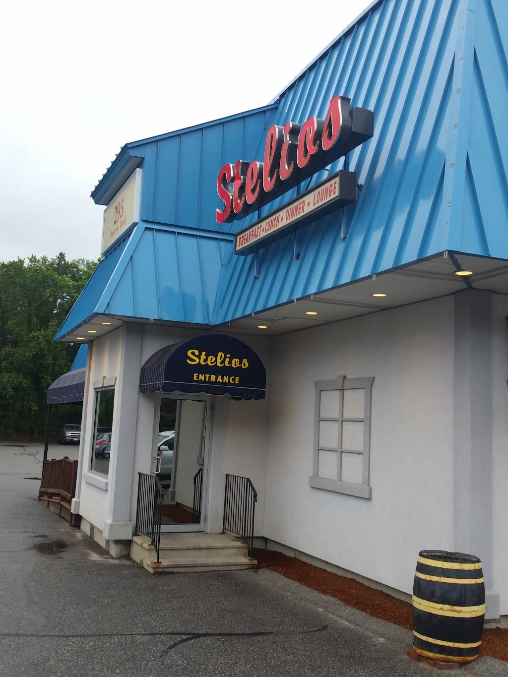 Stelios Family Restaurant | restaurant | 293 Boston Rd, North Billerica, MA 01862, USA | 9785285778 OR +1 978-528-5778