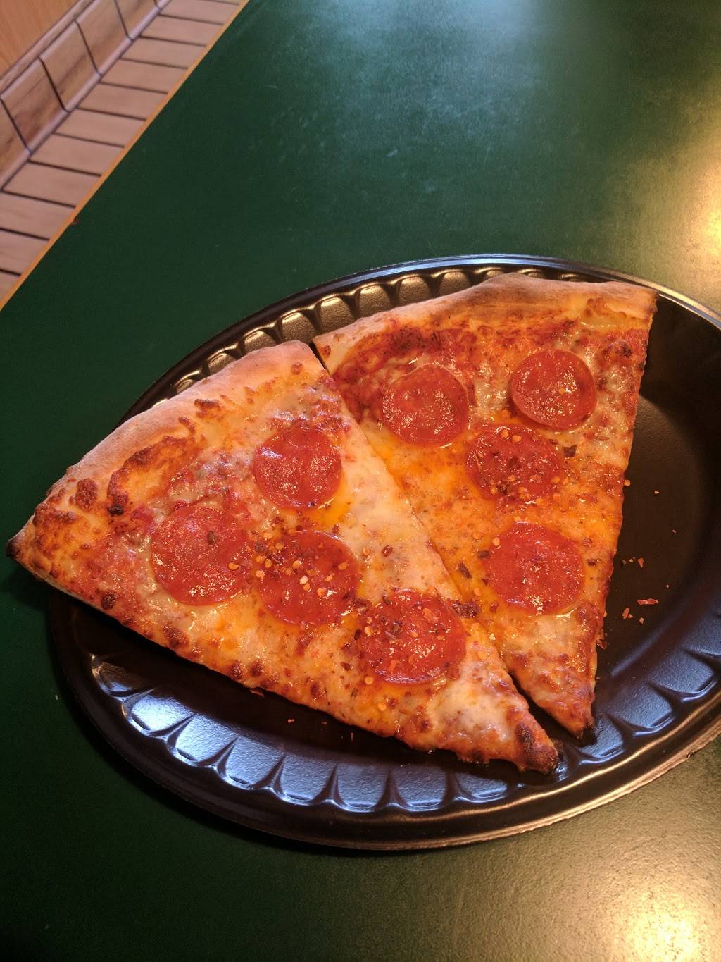 Uncle Ernies Pizza | restaurant | 9841 Topanga Canyon Blvd, Chatsworth, CA 91311, USA | 8187093663 OR +1 818-709-3663