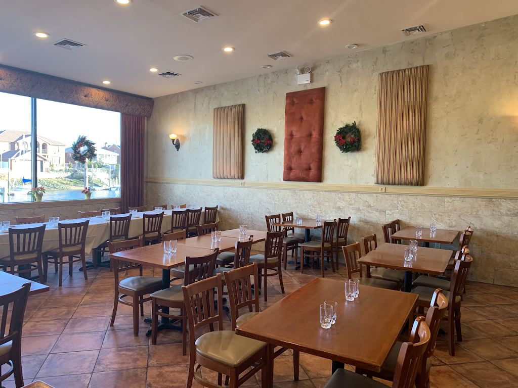 Lenny’s Clam Bar | restaurant | 161-03 Cross Bay Blvd, Howard Beach, NY 11414, USA | 7188455100 OR +1 718-845-5100