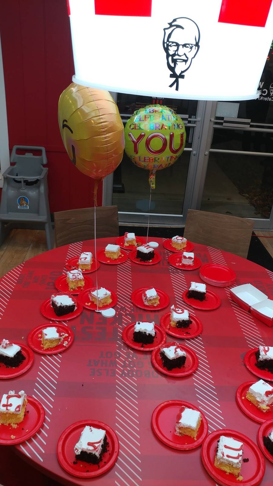 KFC | restaurant | 10120 W Warren Ave, Dearborn, MI 48126, USA | 3138463981 OR +1 313-846-3981