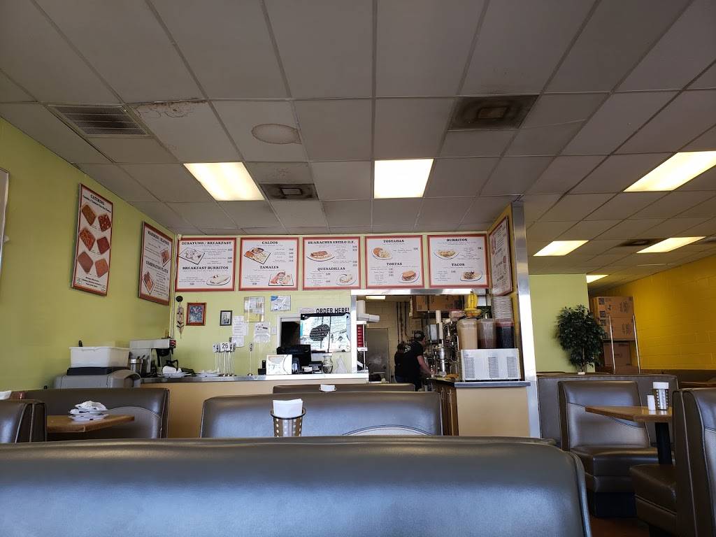 El Huarache Veloz | restaurant | 6801 Woodman Ave, Van Nuys, CA 91405, USA | 8187809984 OR +1 818-780-9984