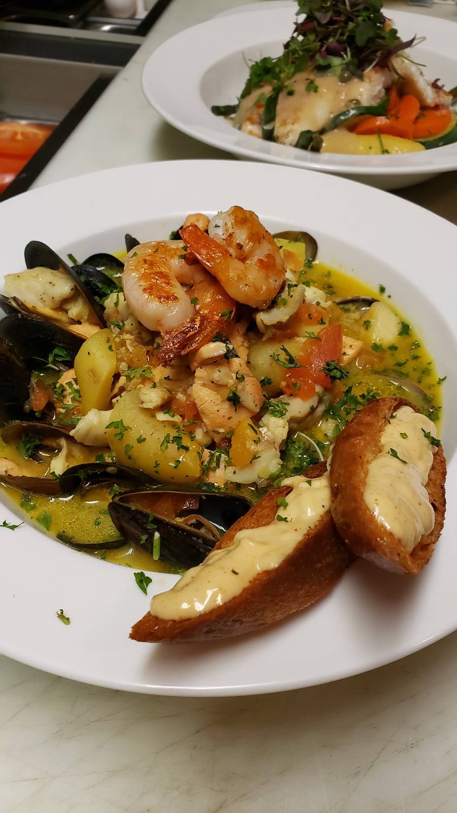 Chouquets | restaurant | 2500 Washington St, San Francisco, CA 94115, USA | 4153590075 OR +1 415-359-0075