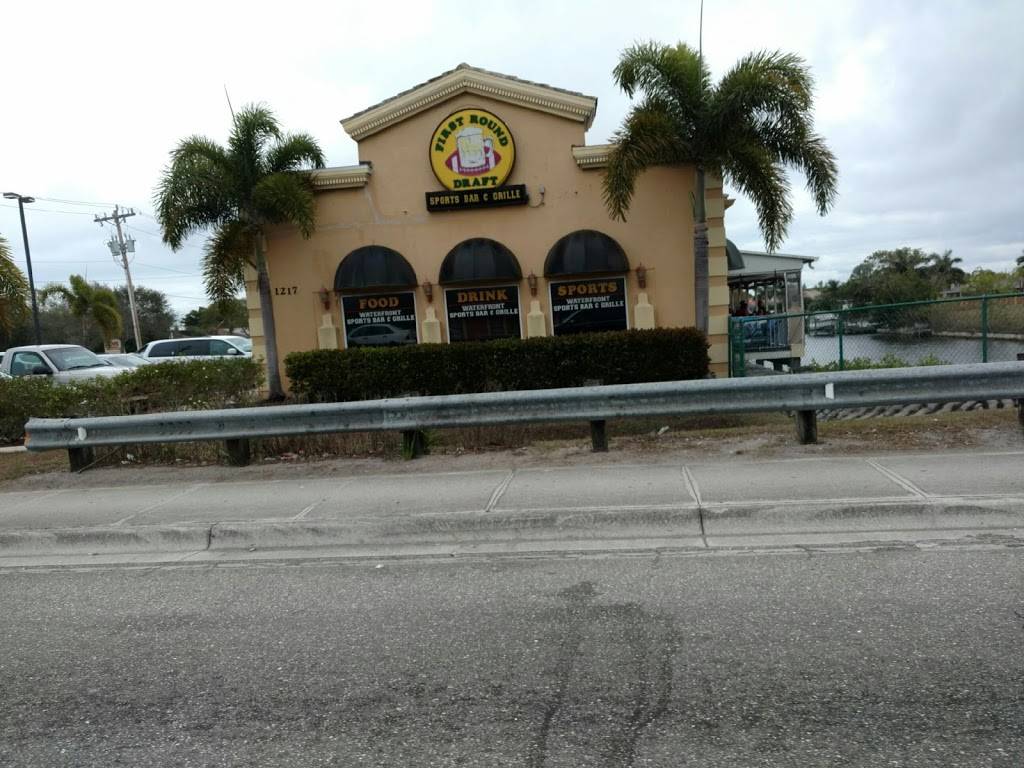 First Round Draft | restaurant | 1217 Del Prado Blvd S S, Cape Coral, FL 33990, USA | 2396739010 OR +1 239-673-9010