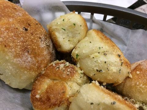 Hysens Nizza Pizza | restaurant | 401 University Dr, Fort Worth, TX 76107, USA | 8178773900 OR +1 817-877-3900