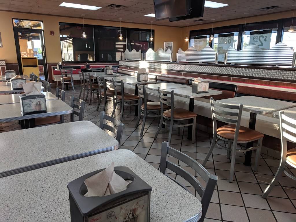 Carls Jr. | restaurant | 12110 N 75th Ave, Peoria, AZ 85345, USA | 6234121053 OR +1 623-412-1053