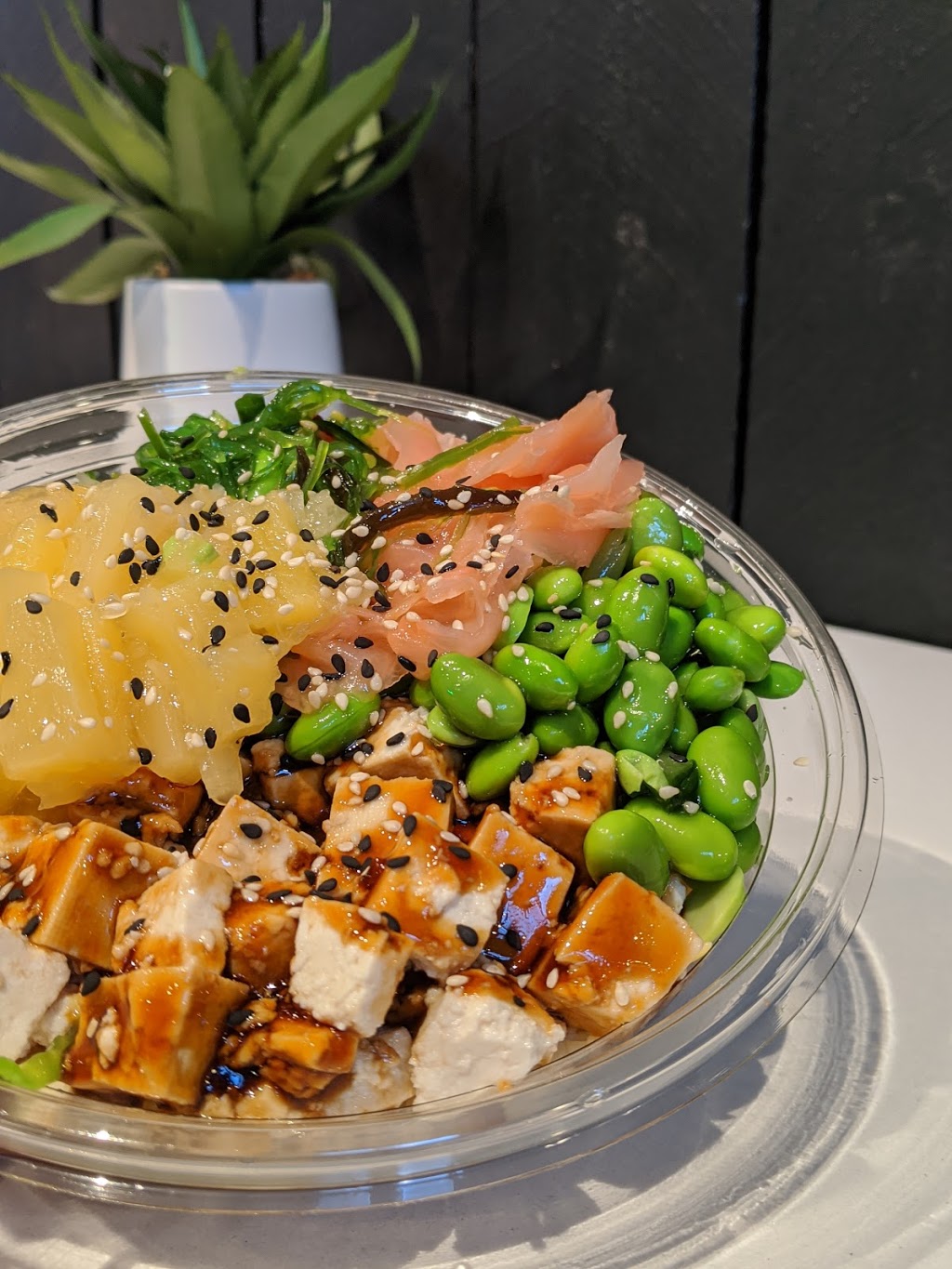 Aloha Poke Co | restaurant | 843 W Belmont Ave, Chicago, IL 60657, USA | 8728177300 OR +1 872-817-7300