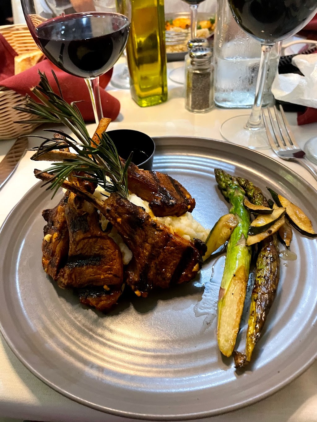 Braga Portuguese Restaurant | restaurant | 1401 SW 22nd St, Miami, FL 33145, USA | 3053920959 OR +1 305-392-0959