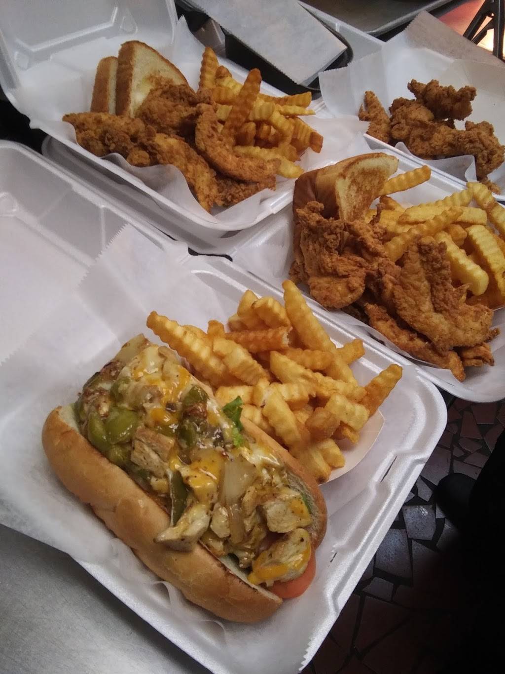 Tastee Chick | restaurant | 812 Oak St, Eatonton, GA 31024, USA | 7064859988 OR +1 706-485-9988