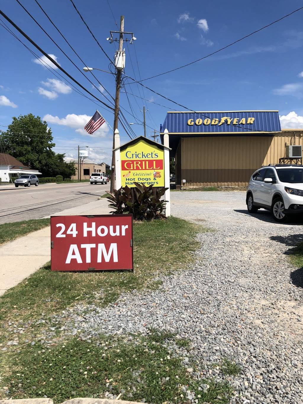 Crickets Grill | restaurant | 506 E Market St, Smithfield, NC 27577, USA | 9199340938 OR +1 919-934-0938