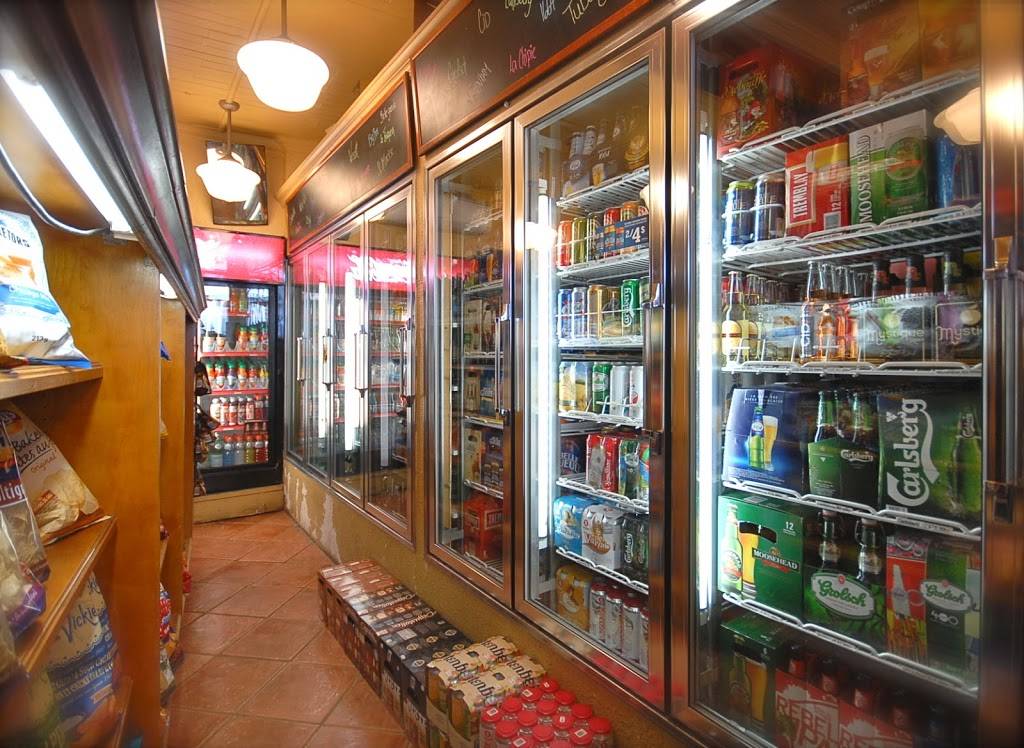 Epicerie De La Rue Couillard | restaurant | 27 Rue Couillard, Québec, QC G1R 3T4, Canada | 4186923748 OR +1 418-692-3748
