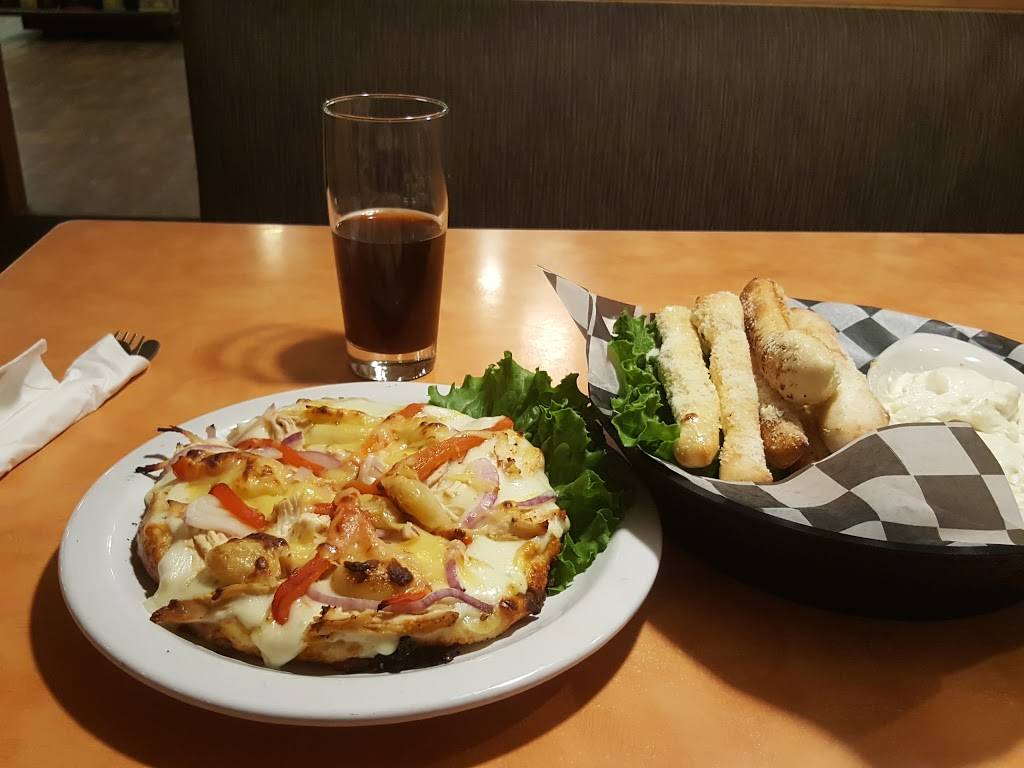 Crankers Coney Island | restaurant | 213 S State St, Big Rapids, MI 49307, USA | 2317961919 OR +1 231-796-1919