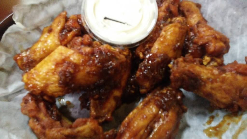 Wingnuts | restaurant | 231 Del Prado Blvd S, Cape Coral, FL 33990, USA | 2395747070 OR +1 239-574-7070