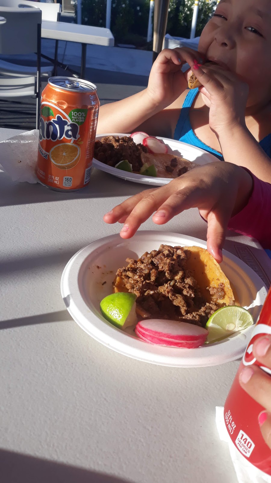 Los Amigos (Taco Truck) | restaurant | 2215 El Camino Real, Redwood City, CA 94063, USA | 6506792893 OR +1 650-679-2893